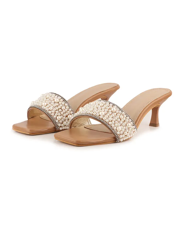 Beige Pearl Heel - Image 3