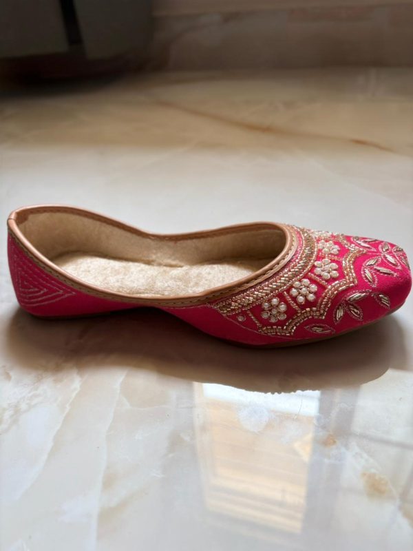 Authentic Zari Pink Jutti