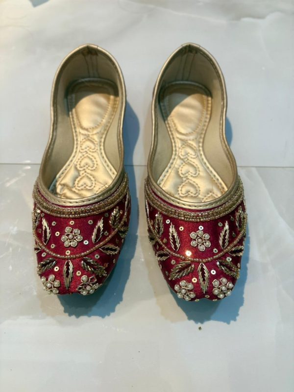 Authentic Zari Red Jutti